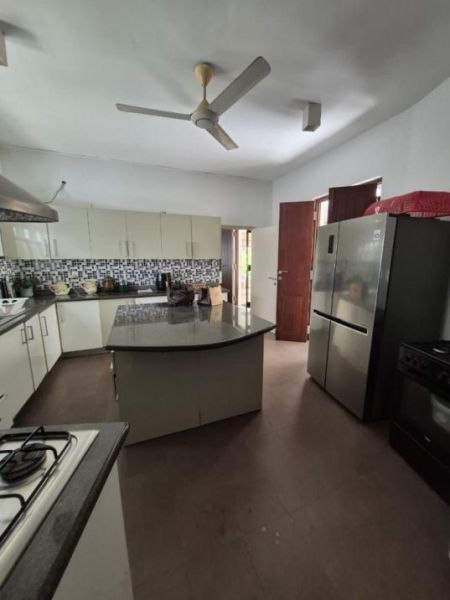 Kitchen - 6 Bedroom Luxury Residence for Sale – Kotte | LKR 190 Million (EM198RK)