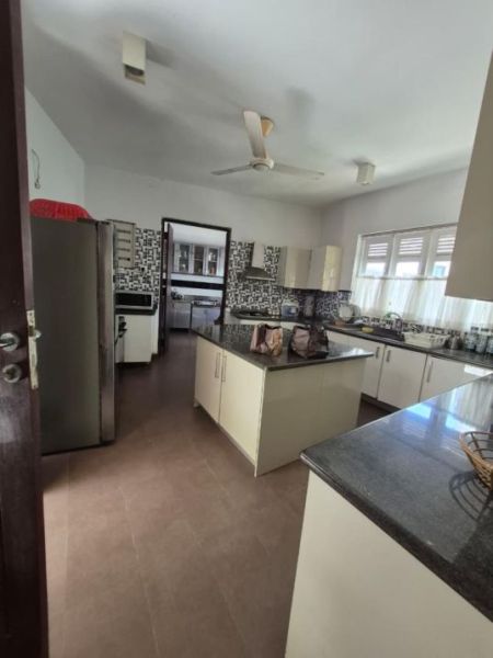 Kitchen - 6 Bedroom Luxury Residence for Sale – Kotte | LKR 190 Million (EM198RK)