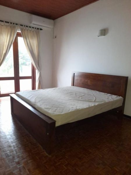 Bedroom - 4 Bedroom Upstair Unit for Rent Colombo 07