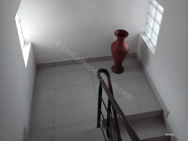 House for sale in Battaramulla
