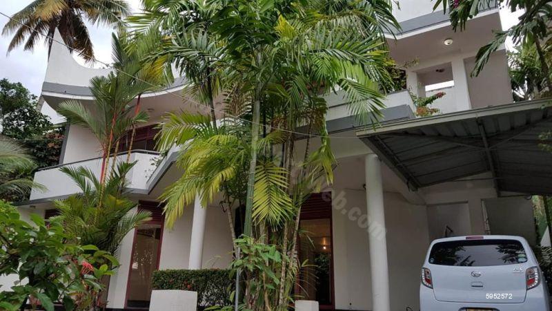 Exterior - House for rent in Battaramulla