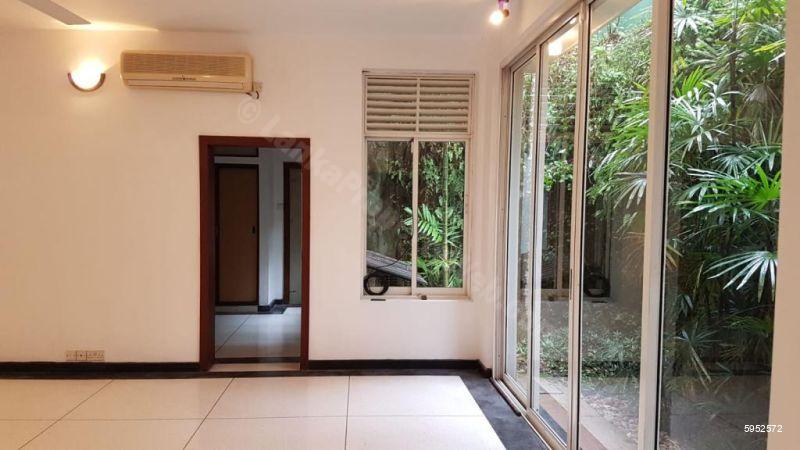 Exterior - House for rent in Battaramulla