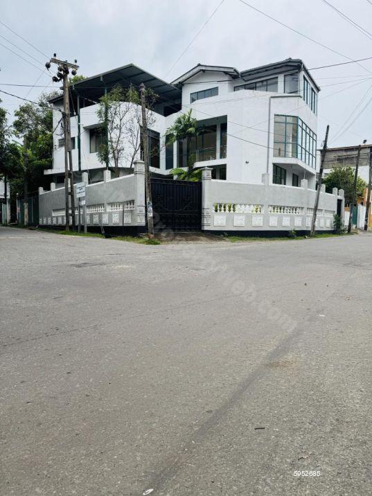 Exterior - House for sale in Mount Lavinia