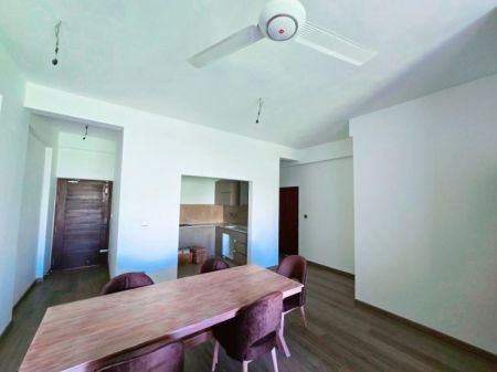 Dining room - 𝐁𝐫𝐚𝐧𝐝 𝐍𝐞𝐰 𝐀𝐩𝐚𝐫𝐭𝐦𝐞𝐧𝐭 𝐟𝐨𝐫 𝐬𝐚𝐥𝐞 𝐂𝐚𝐧𝐭𝐞𝐫𝐛𝐮𝐫𝐲 𝐆𝐨𝐥𝐟 𝐋𝐞𝐱𝐮𝐬 