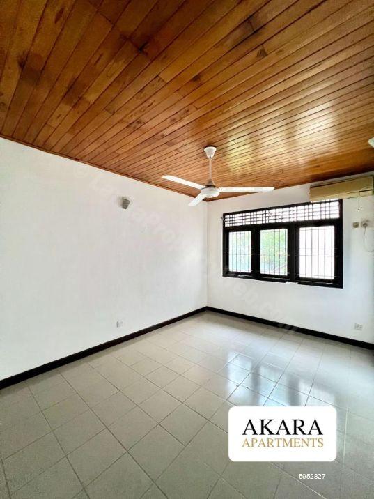 Commercial for rent in Colombo 8