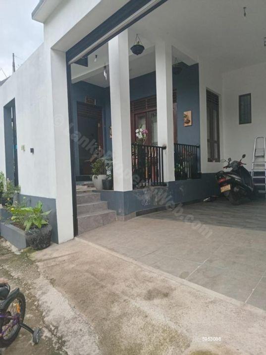 House for sale in Kadawatha