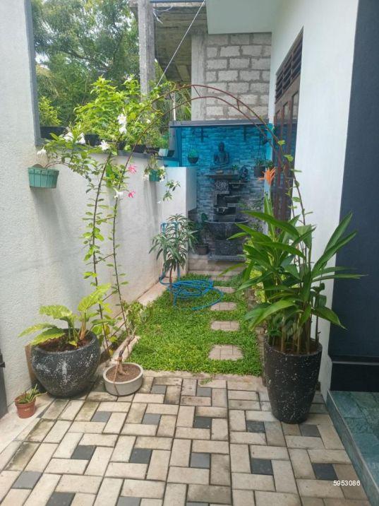 House for sale in Kadawatha