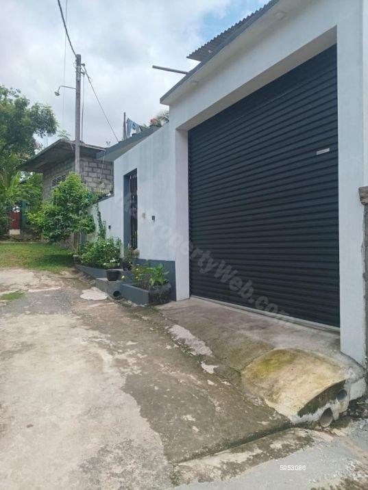 House for sale in Kadawatha