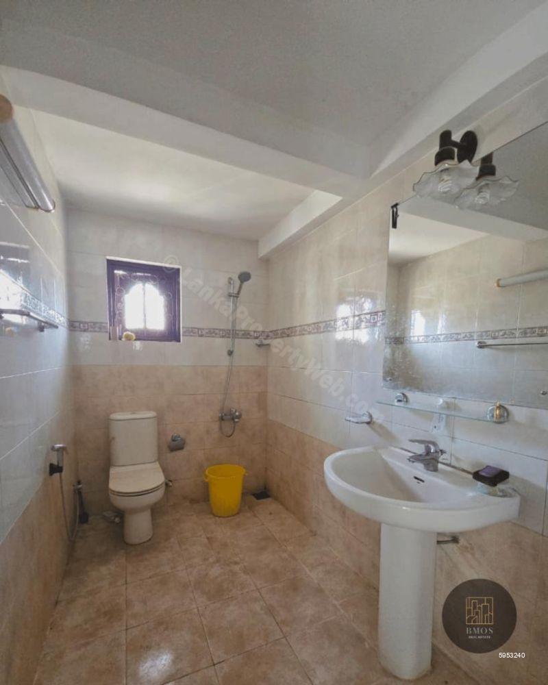 House for sale in Colombo 6