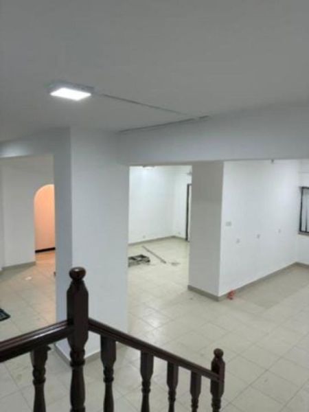 Dining room - 8 Bedroom Two-Unit House for Rent in Colombo 05 | LKR 1 Million Per Month (HS4966)