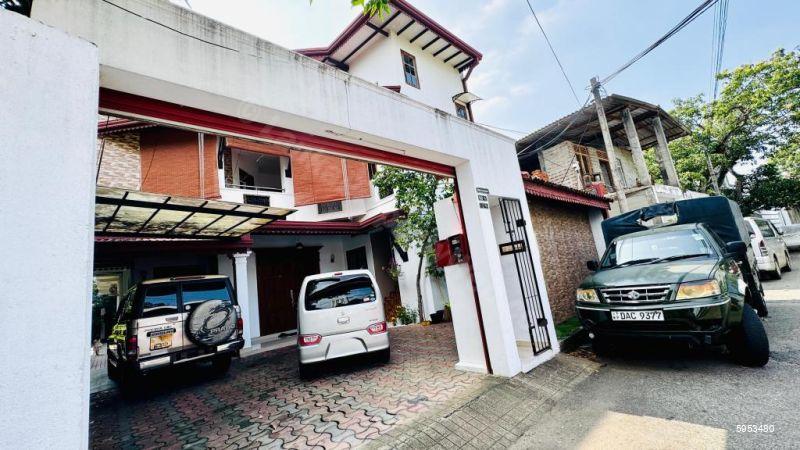 Exterior - House for sale in Rajagiriya