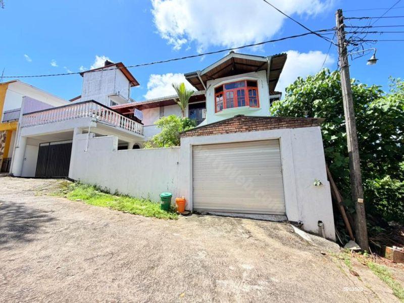 Exterior - House for sale in Battaramulla