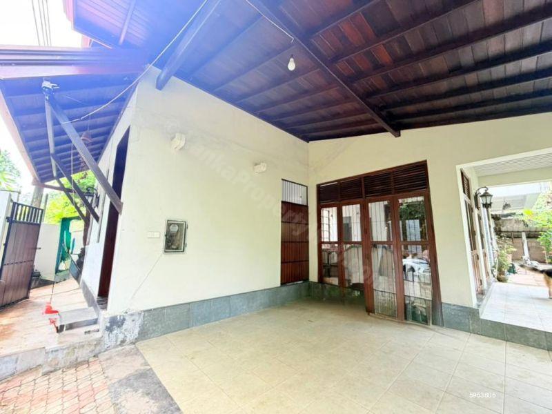House for rent in Thalawathugoda