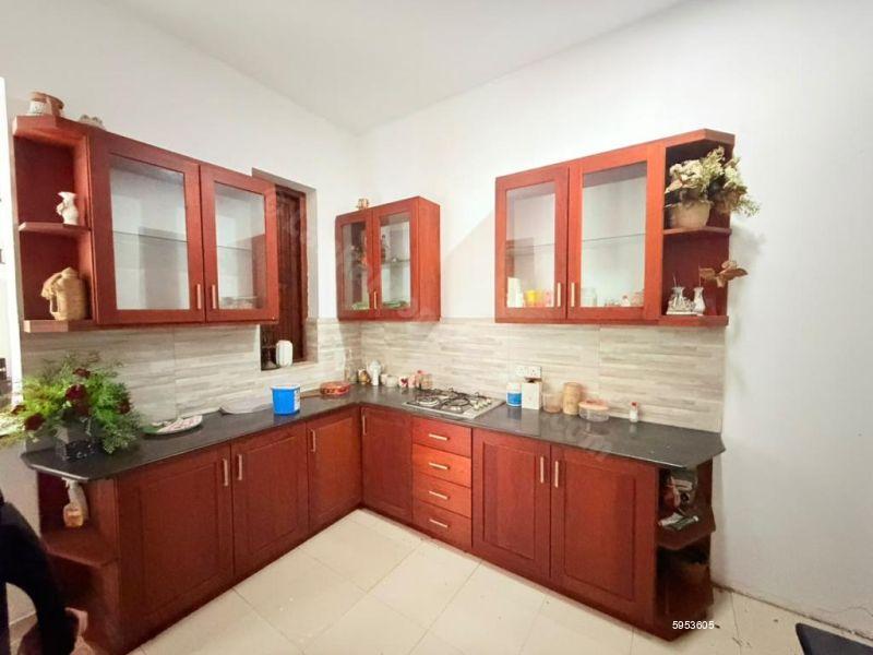 Kitchen - House for rent in Thalawathugoda