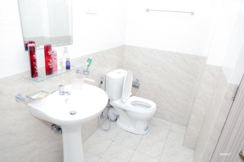 Bathroom - Apartment for sale in Dehiwala