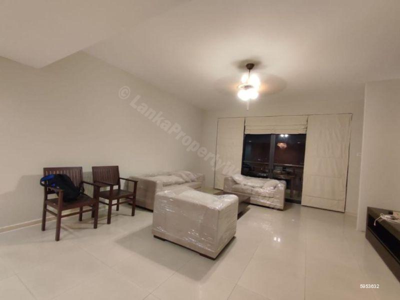 Living Room - Apartment for rent in Colombo 5