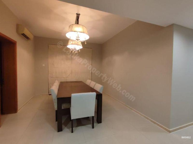 Dining room - Apartment for rent in Colombo 5