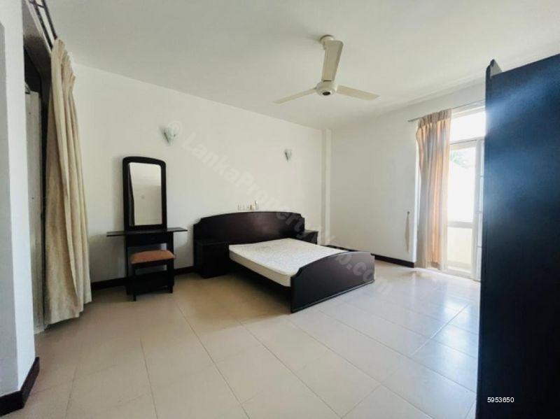 Apartment for sale in Colombo 5