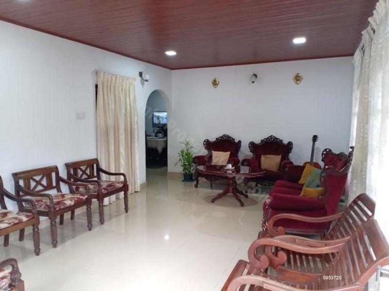 House for sale in Kottawa