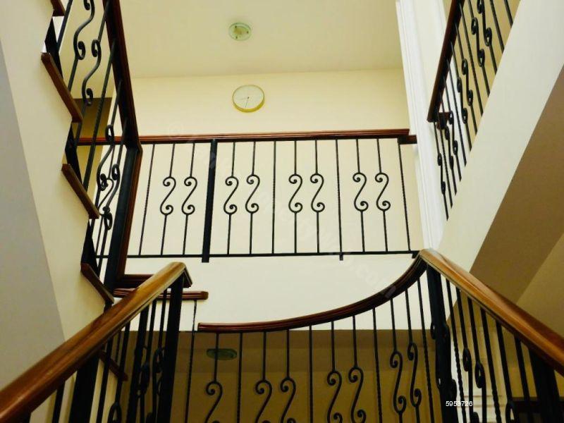 House for sale in Thalawathugoda