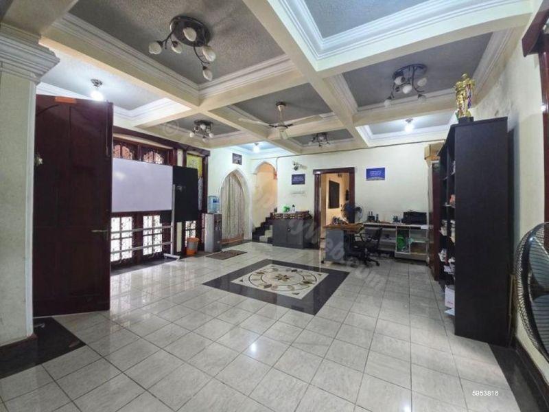 House for sale in Colombo 6