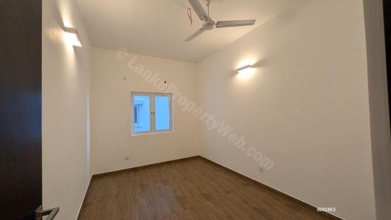 Bedroom - Apartment for rent in Colombo 9