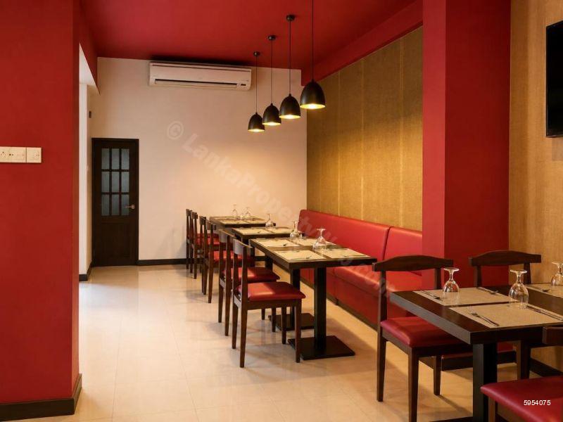 Commercial for rent in Colombo 5