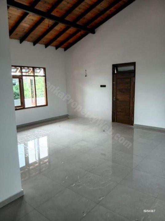 House for sale in Boralesgamuwa