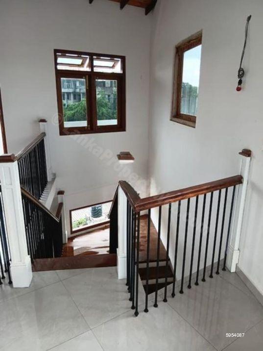 House for sale in Boralesgamuwa