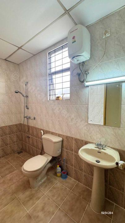 House for sale in Ja Ela