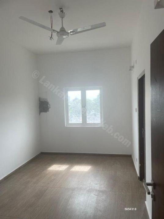 Bedroom - Apartment for sale in Colombo 10