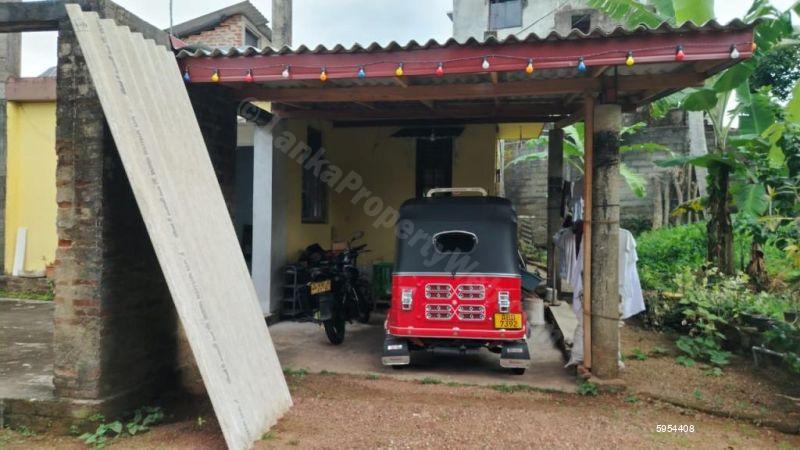 House for sale in Pannipitiya
