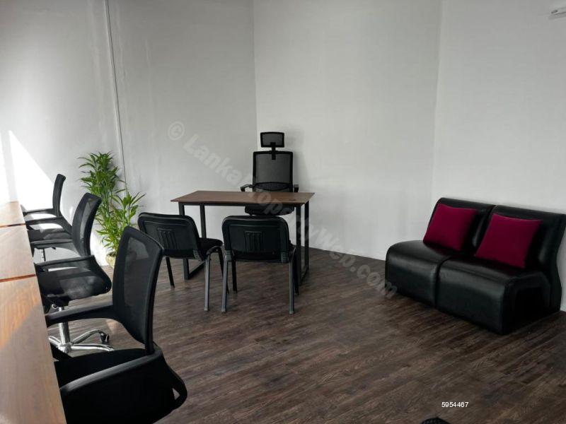 Commercial for rent in Thalawathugoda