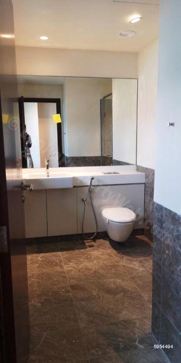 Bathroom - Apartment for sale in Colombo 2