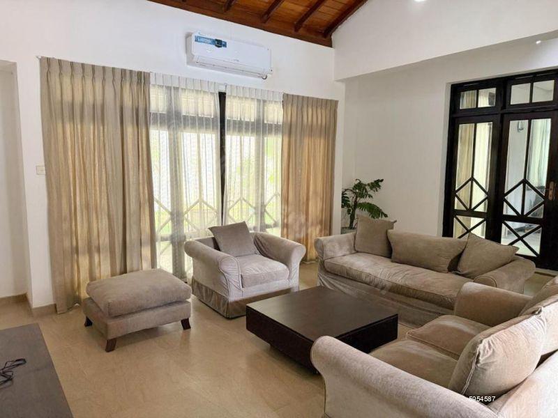 Living Room - House for rent in Colombo 7