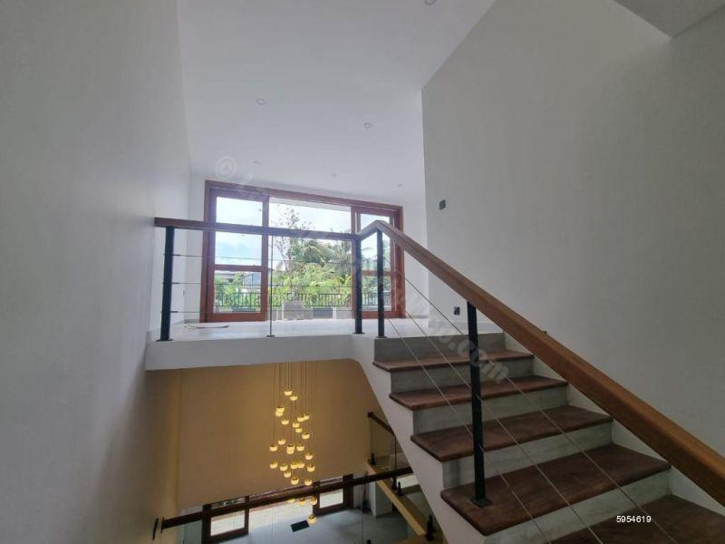 House for sale in Thalawathugoda