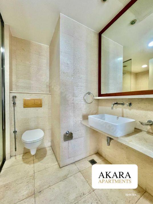 Bathroom - Apartment for rent in Colombo 3