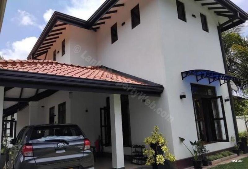House for sale in Negombo