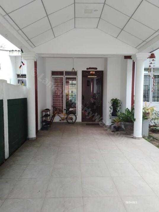 House for sale in Negombo
