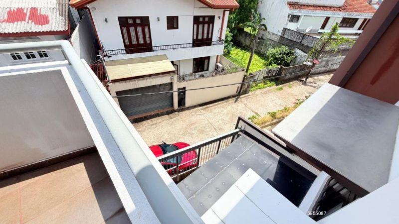 Exterior - House for rent in Battaramulla