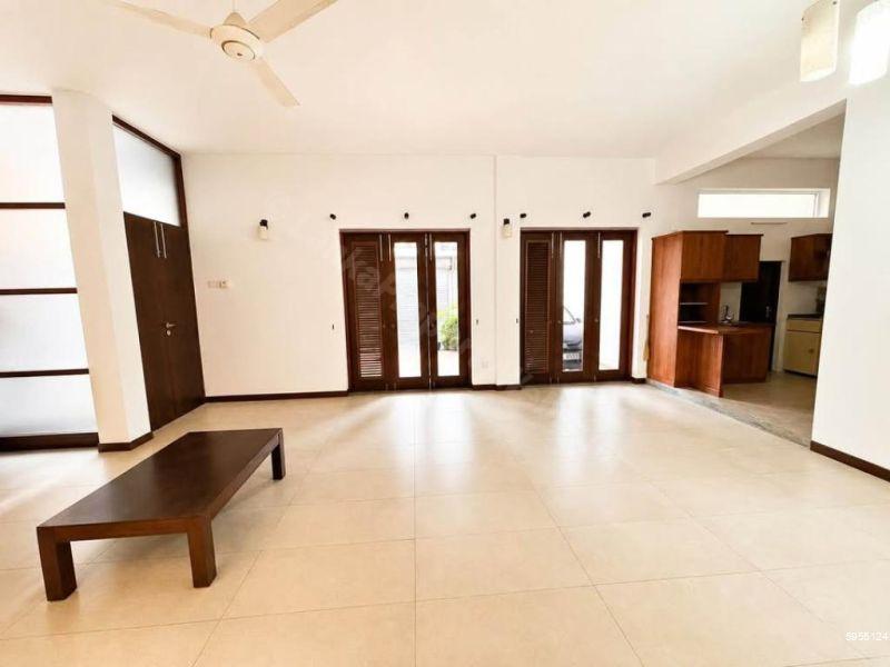 Living Room - House for rent in Kalubowila