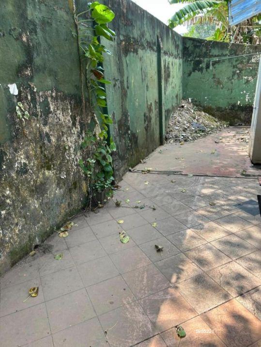 Land with house for sale in Dehiwala