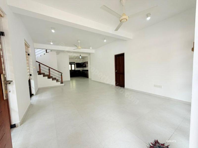 House for sale in Pita Kotte