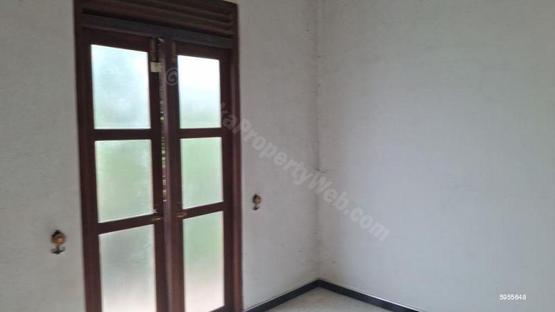House for sale in Kadawatha