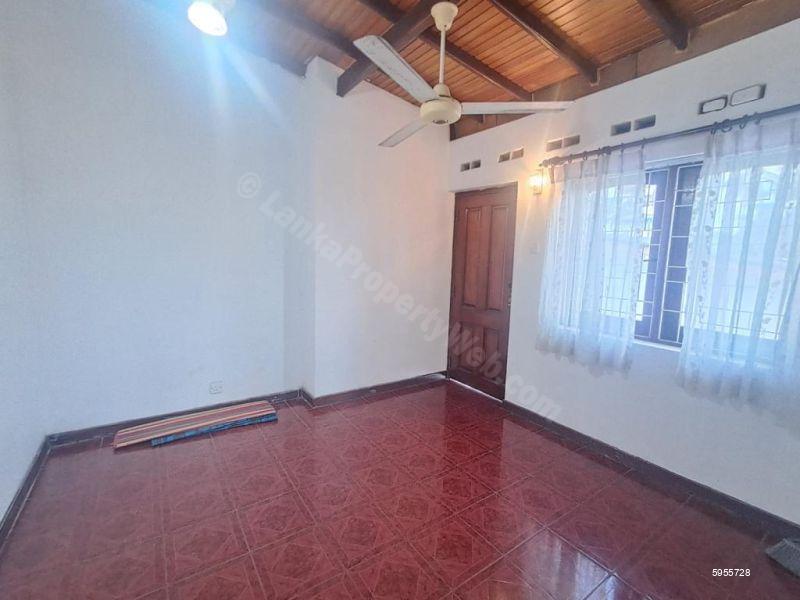 House for sale in Battaramulla