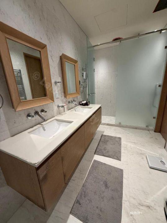 Bathroom - Apartment for sale in Colombo 1