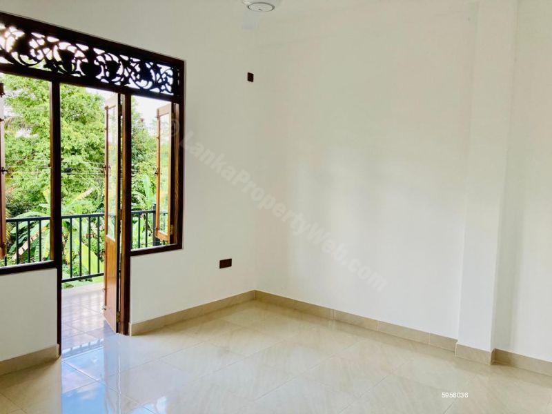 House for sale in Kadawatha