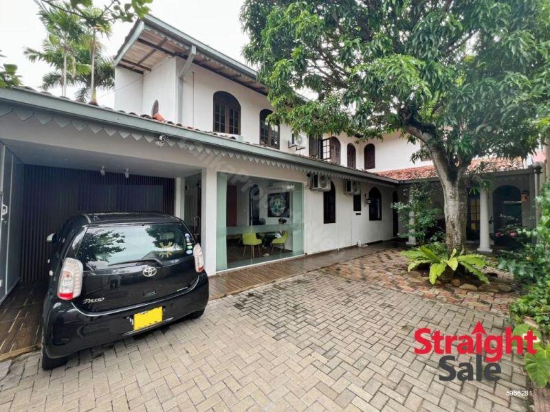 Exterior - House for sale in Colombo 7