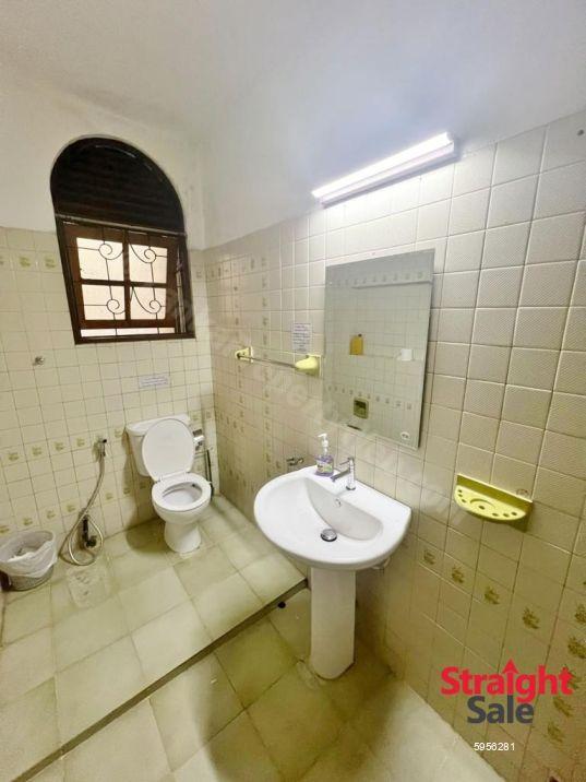 Bathroom - House for sale in Colombo 7