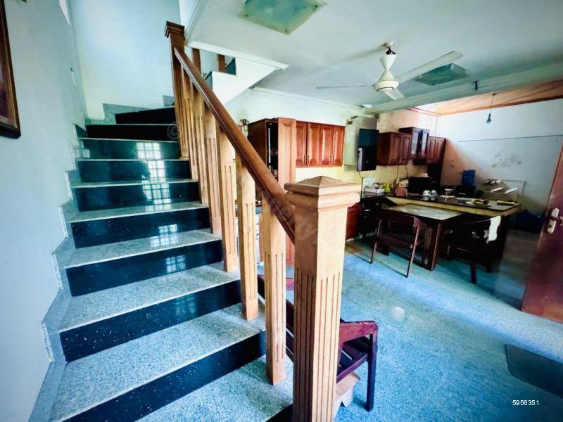 House for sale in Thalawathugoda